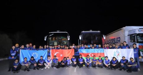 Азербайджанские волонтеры отправляются в Турцию