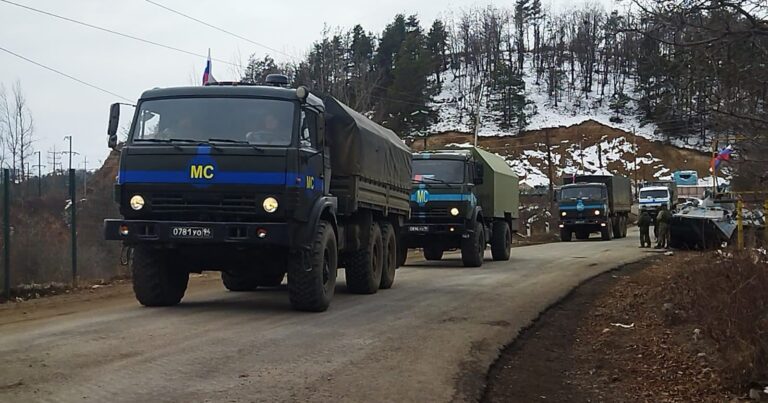 По Лачинской дороге проехали 7 автомобилей РМК