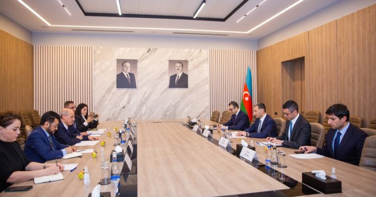 Азербайджан и ИБР обсудили расширение сотрудничества в сфере облачных технологий