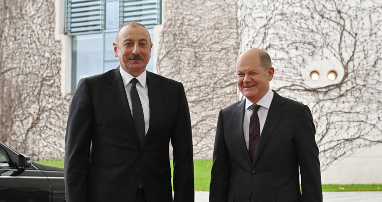 Состоялась встреча Президента Ильхама Алиева с канцлером Германии Олафом Шольцем