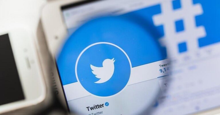 Выручка Twitter снизилась почти на 40%