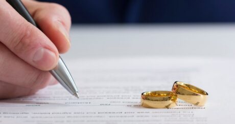 Предлагается ужесточить закон для желающих вступить в брак в 17 лет