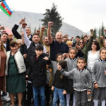 Ильхам Алиев и Мехрибан Алиева встретились и побеседовали с жителями села Талыш