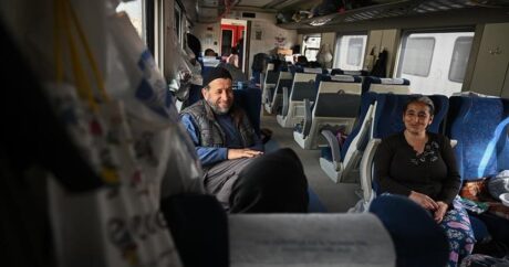 До тысячи жителей турецкого Хатая после землетрясения разместили в поезде