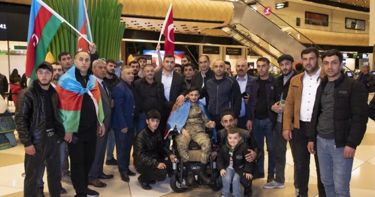 Еще один азербайджанский ветеран вернулся на родину после лечения в Турции