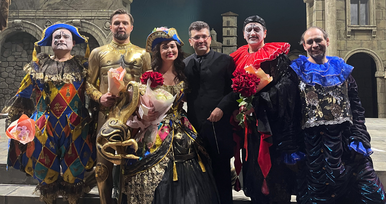Показ оперы «Паяцы» с азербайджанским дирижером и солистами 5 оперных театров