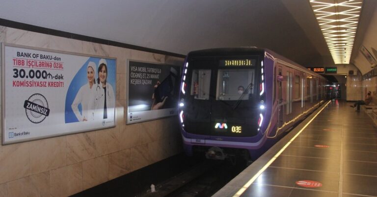 Пассажироперевозки в Бакинском метро выросли на 15%