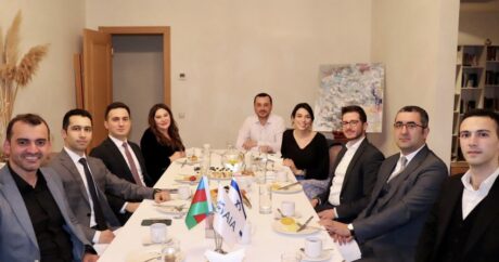 Посол Израиля провел ифтар для азербайджанских выпускников