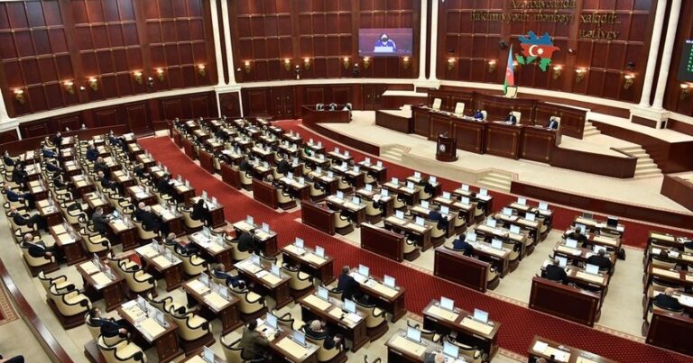 Назначены новые руководители рабочих групп парламента Азербайджана