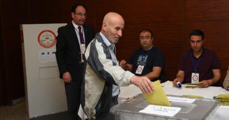 В Азербайджане началось голосование граждан Турции во 2-м туре президентских выборов в этой стране