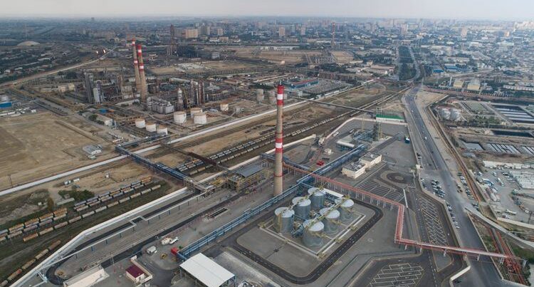 На НПЗ имени Гейдара Алиева началось производство дизельного топлива стандарта Евро-5