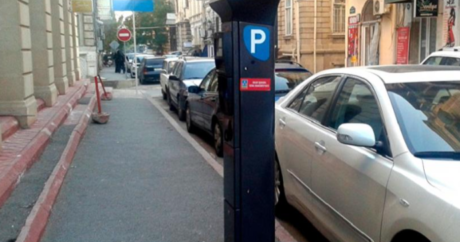 В Азербайджане утверждена сумма оплаты за парковку транспортных средств