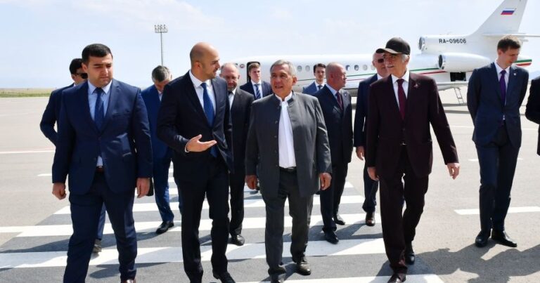 Раис Республики Татарстан прибыл с визитом в Азербайджан