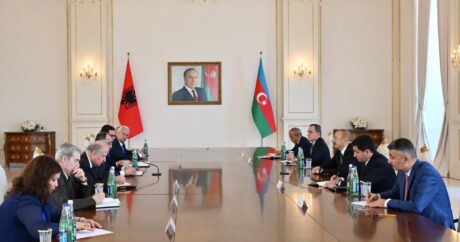 Состоялась встреча президентов Азербайджана и Албании в расширенном составе