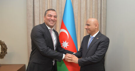Азербайджан и ОАЭ обсудили перспективы развития туротношений
