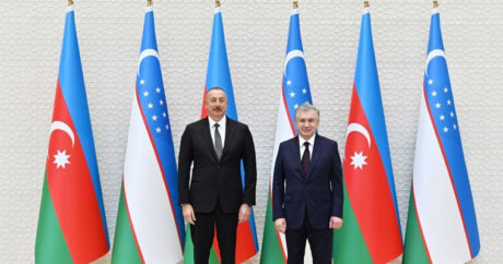 Президент Ильхам Алиев направил поздравительное письмо Шавкату Мирзиёеву