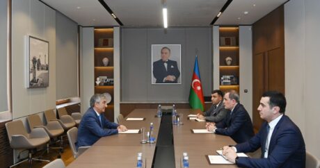 Джейхун Байрамов встретился с послом Таджикистана