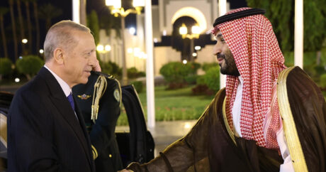 В Джидде состоялась встреча наследного принца Саудовской Аравии и президента Турции