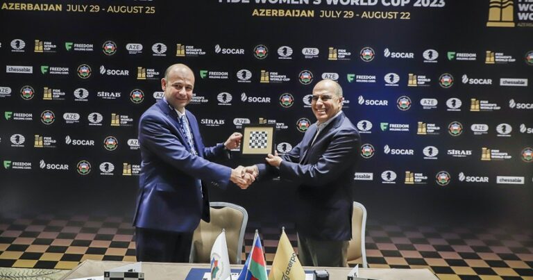 Выпущена почтовая марка по случаю проведения в Баку Кубка мира по шахматам