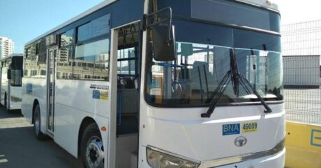 В Баку временно изменено движение автобусов по трем маршрутам
