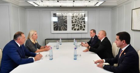 Состоялась встреча Президента Ильхама Алиева с Желькой Цвиянович и Милорадом Додиком