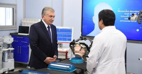 Президент Шавкат Мирзиёев посетил новые медицинские центры