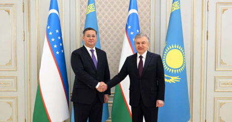Шавкат Мирзиёев подчеркнул важность наращивания многопланового сотрудничества с Казахстаном