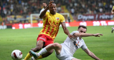 «Галатасарай» потерял очки в первой игре сезона турецкой Суперлиги