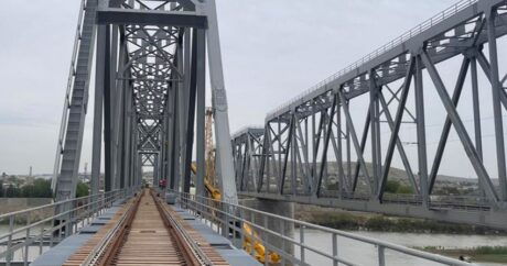 Построен новый железнодорожный мост через реку Кура
