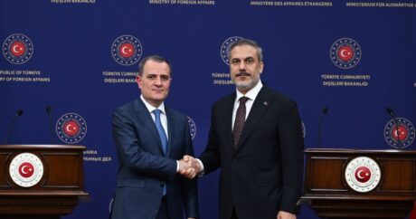 Главы МИД Азербайджана и Турции обсудили вопросы экономического сотрудничества