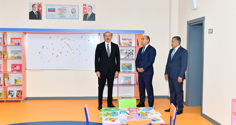 Президент принял участие в открытии нового здания полной средней школы номер 11 в Хырдалане