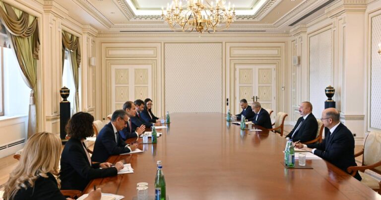 Президент Ильхам Алиев принял делегацию Европейского банка реконструкции и развития