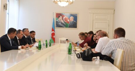 В Госкомитете состоялась встреча с группой иностранных журналистов
