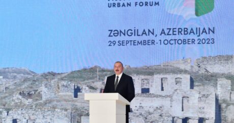 Ильхам Алиев принял участие во втором Азербайджанском национальном градостроительном форуме