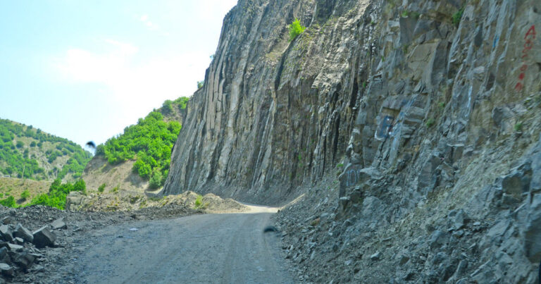 Восстанавливается движение на автодороге Исмайыллы-Лахыдж