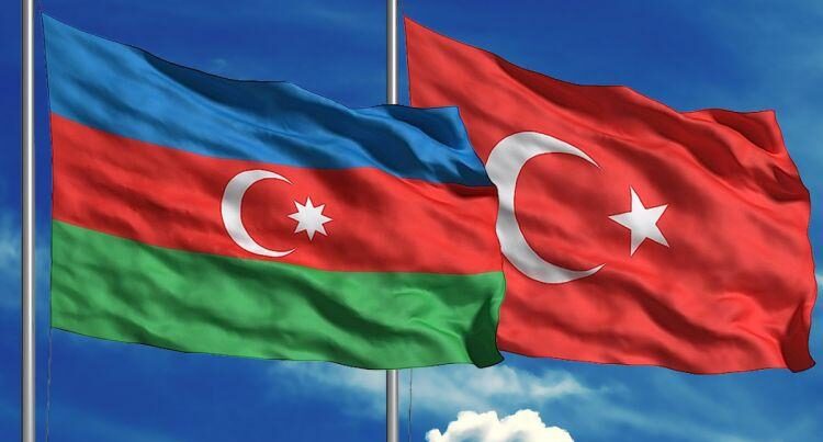 Состоялся телефонный разговор между начальниками Генеральных штабов Азербайджана и Турции