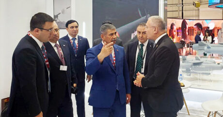 Закир Гасанов принимает участие в выставке «Dubai Airshow 2023»