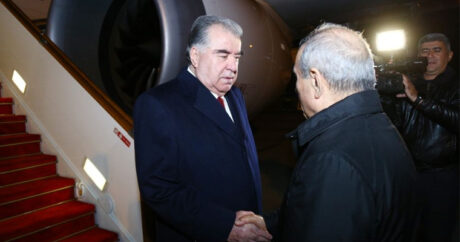 Президент Таджикистана Эмомали Рахмон прибыл в Азербайджан с рабочим визитом