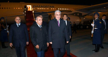 Президент Казахстана Касым-Жомарт Токаев прибыл в Азербайджан