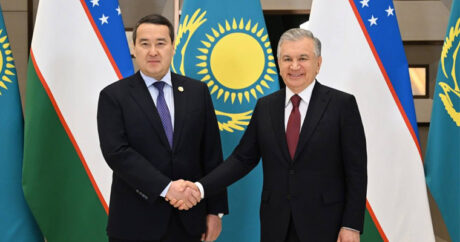 Шавкат Мирзиёев отметил важность наращивания практического сотрудничества с Казахстаном