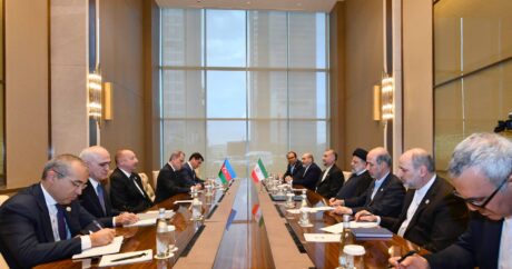 В Ташкенте состоялась встреча Президента Ильхама Алиева с Президентом Ирана