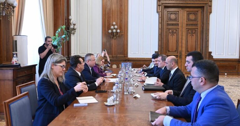 Глава МИД Азербайджана встретился с председателем Сената Румынии