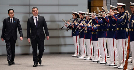 В Токио состоялась церемония официальной встречи Садыра Жапарова и Премьер-министра Японии