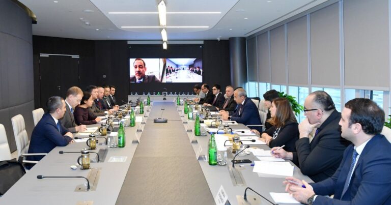 Обсуждено сотрудничество между Азербайджаном и МВФ