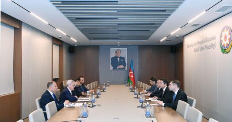 Заместители глав МИД Азербайджана и Ирака обсудили сотрудничество стран