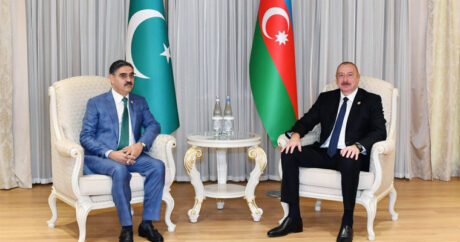 В Ташкенте состоялась встреча Ильхама Алиева с премьер-министром переходного правительства Пакистана