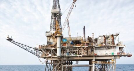 Названы объемы добычи нефти и газа с платформы «Чираг»