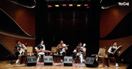 В Баку прошёл концерт казахстанского этно-фольклорного ансамбля