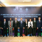 В Баку проходит Первая встреча образовательных учреждений ОЭС по туризму