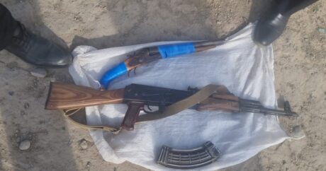В Самухе на обочине дороги обнаружено оружие и боеприпасы